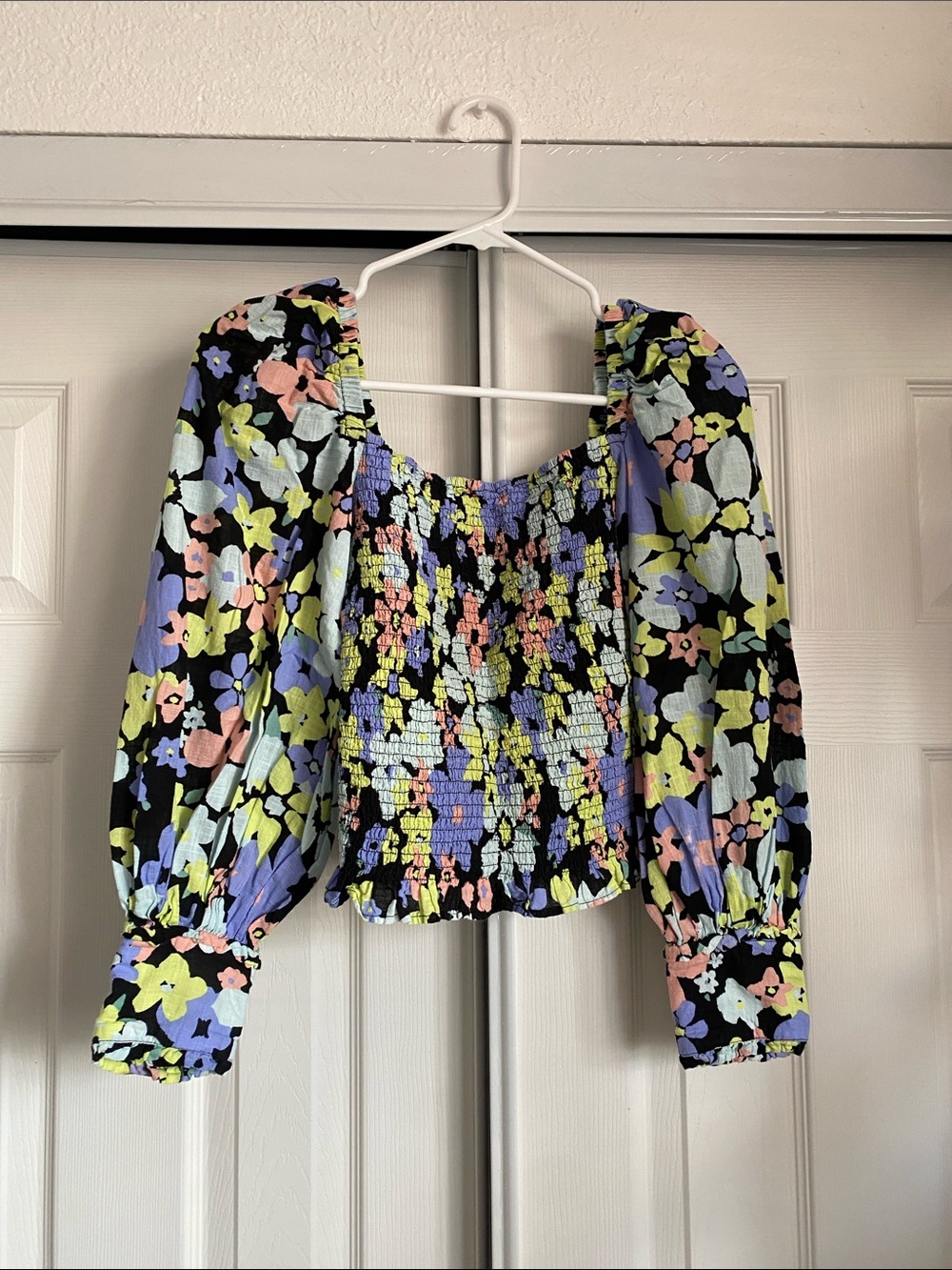☀️ Free People Floral Smocked Puff-Sleeve Top - Black, Lavender, Lime, Peach
